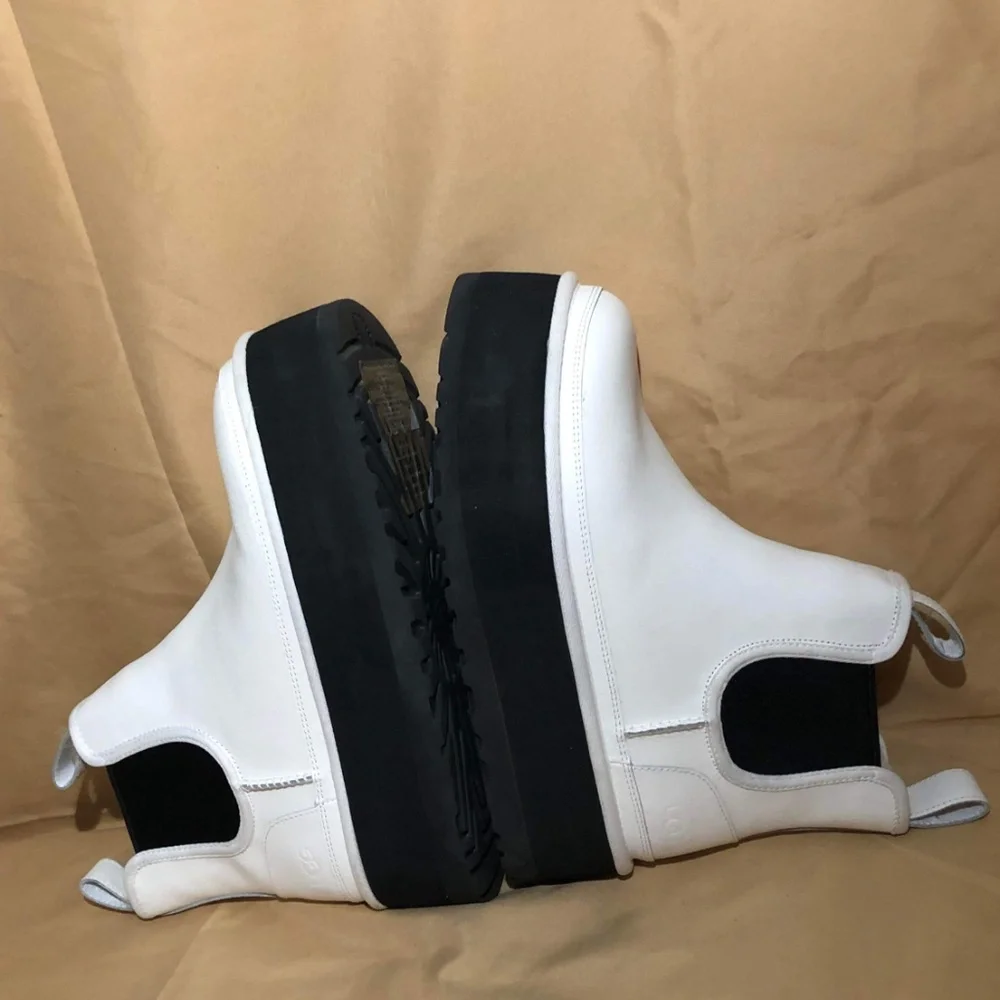UGG dual pull